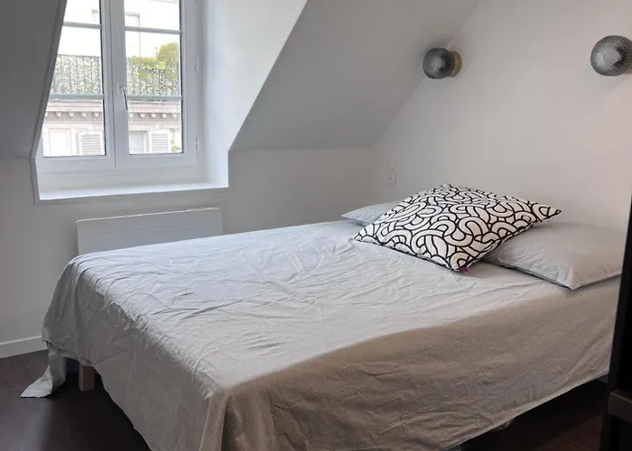 Cozy By The Moulin Rouge Apartment Paris